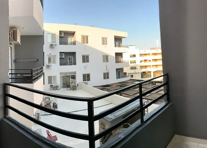 La Prestigia By Concierge Apartment