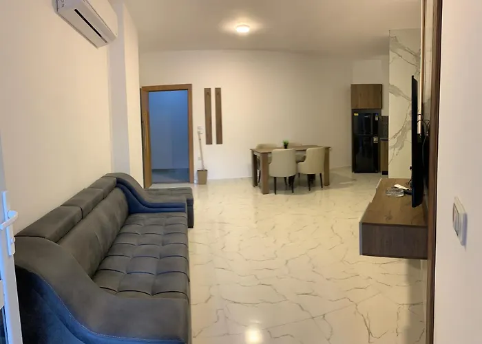 La Prestigia By Concierge Apartment *