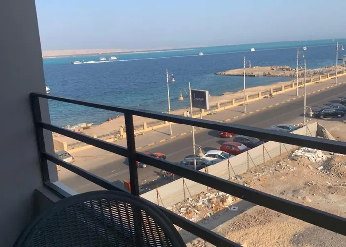 La Prestigia By Concierge Apartment *